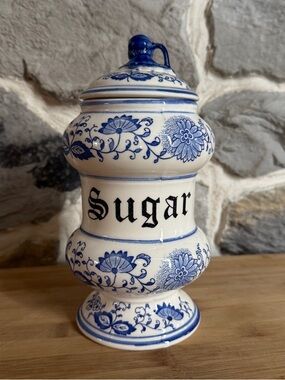 Arnart blue onion vintage ceramic sugar jar/canister w/ lid blue and white